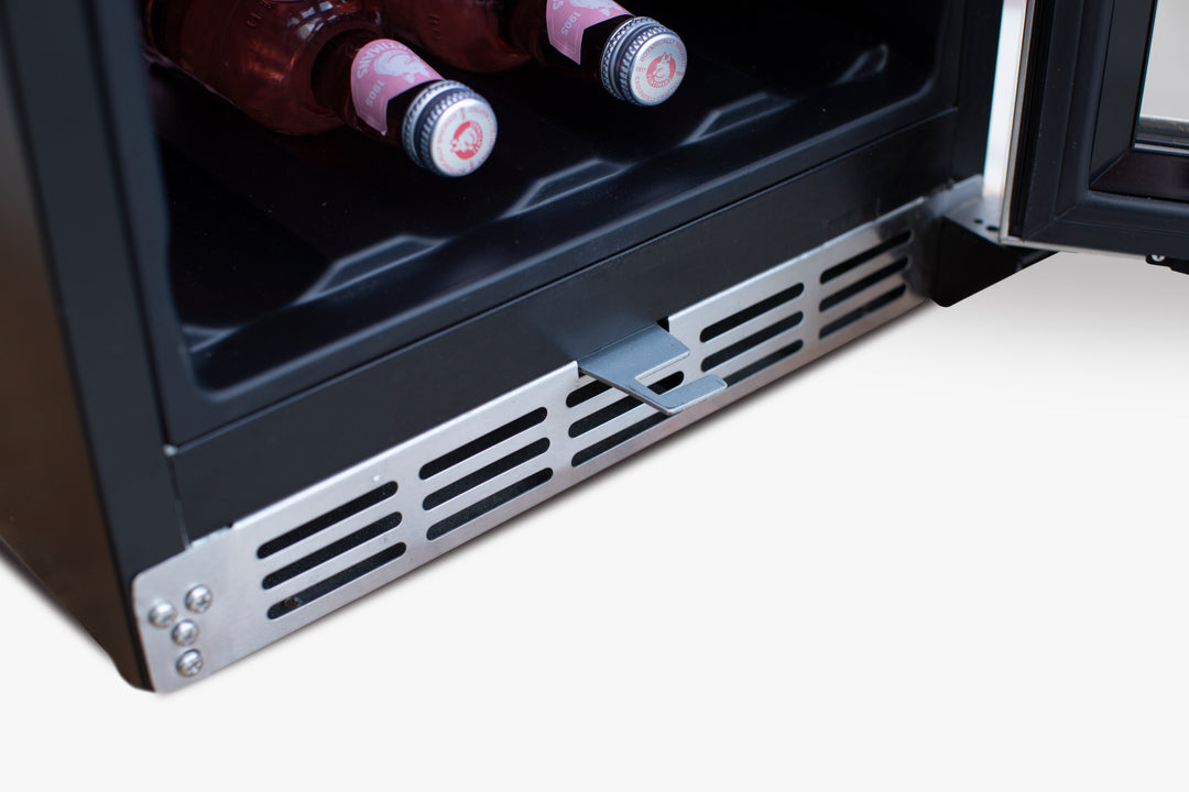 True Flame 15″ Outdoor Refrigerator – 3.2 cu ft (Stainless Steel Door & Handle)
