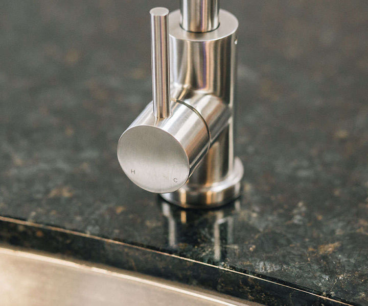 True Flame 19" x 15" Undermount Sink with Hot/Cold Faucet