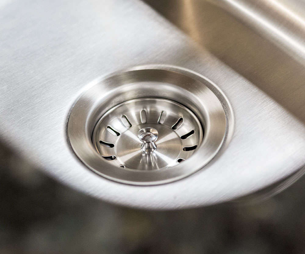 True Flame 19" x 15" Undermount Sink with Hot/Cold Faucet