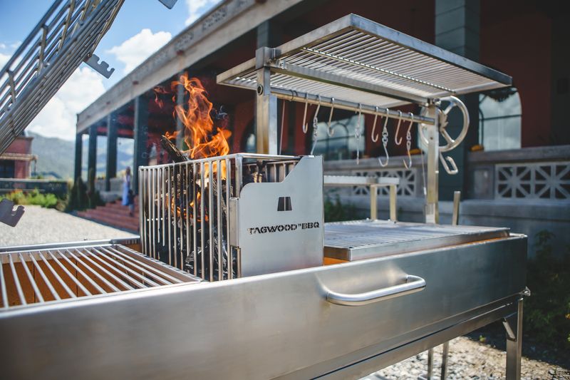 Tagwood XL Freestanding Argentine Santa Maria Style Grill