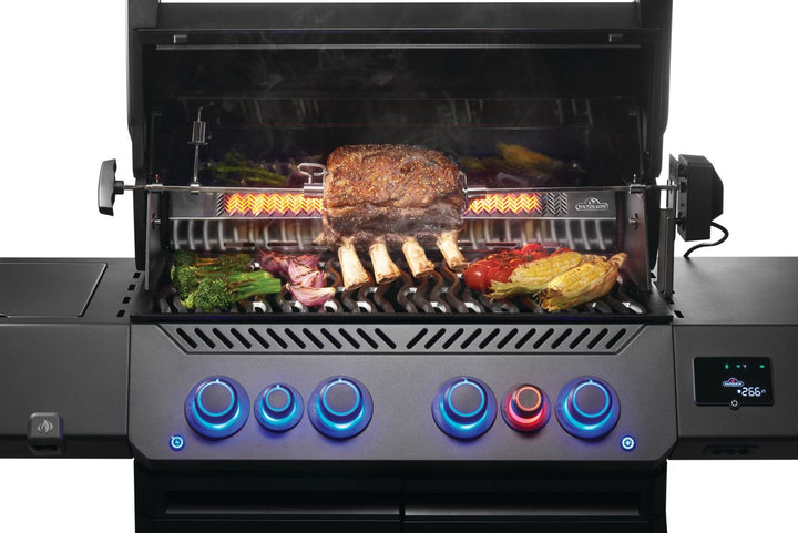 Napoleon Phantom Prestige® 500 Series RSIB Gas Grill