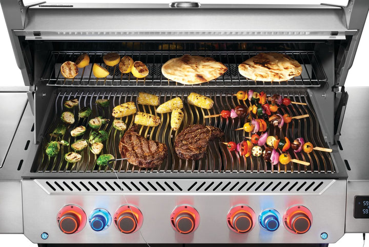 Napoleon Prestige® 665 Series Gas Grill