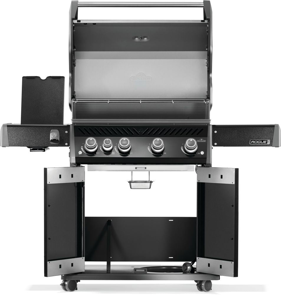 Napoleon Rogue® PRO 525 with Premium Black Finish & Infrared Side Burner