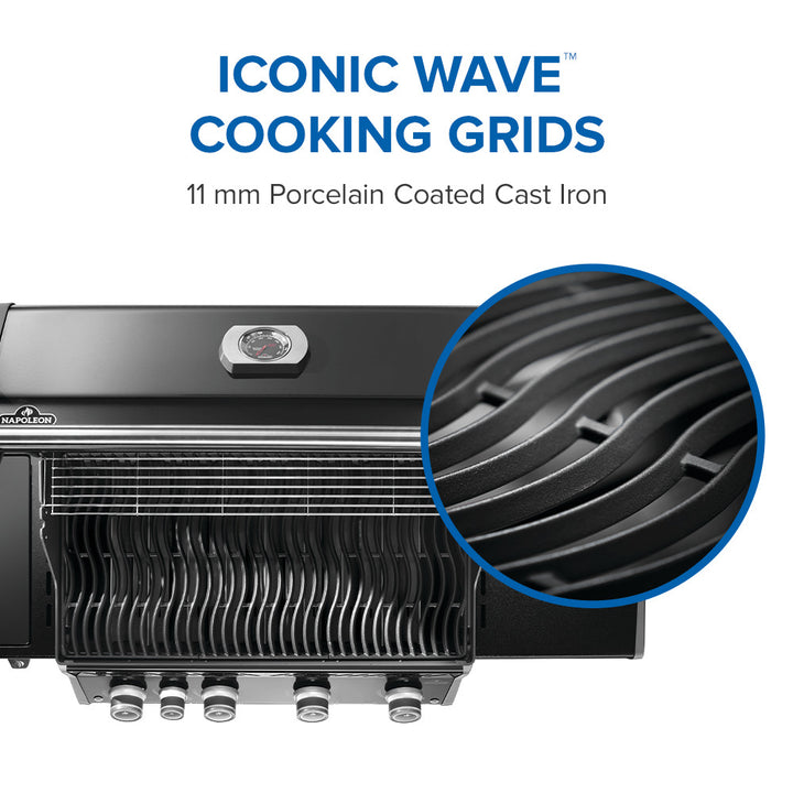 Napoleon Rogue® PRO 525 with Premium Black Finish & Infrared Side Burner