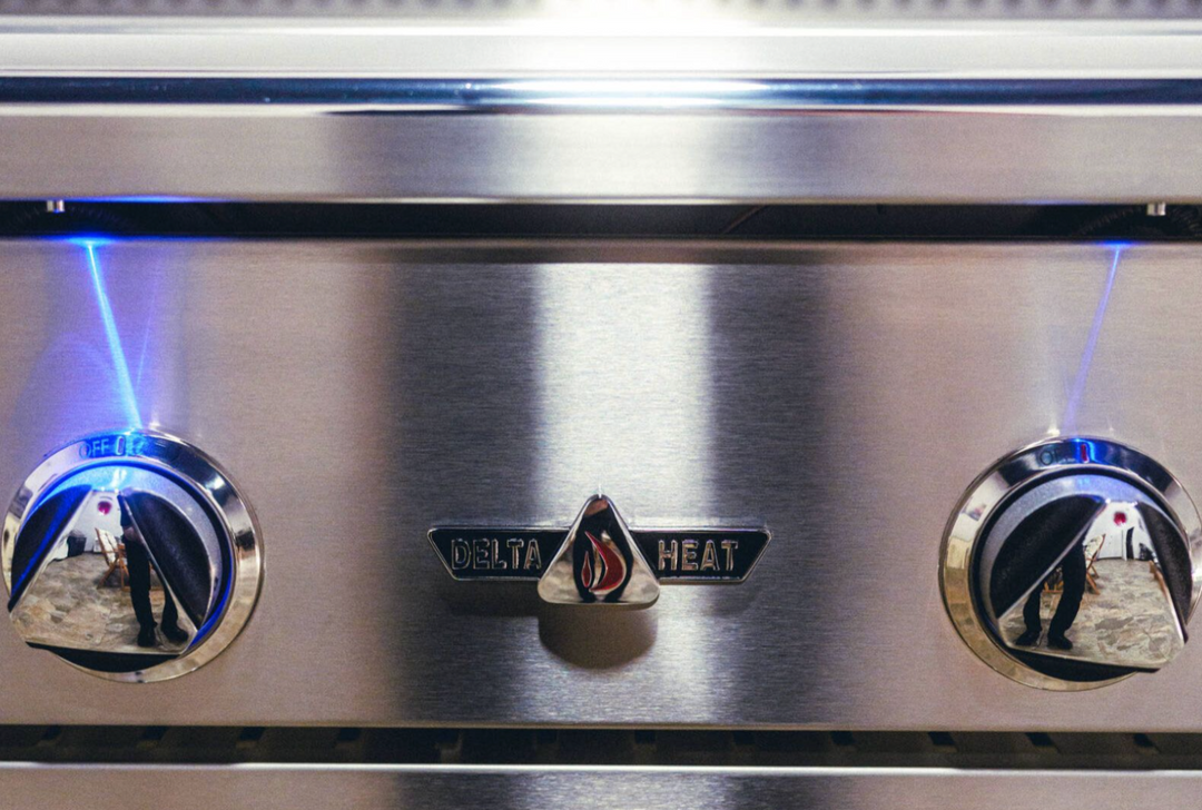 Delta Heat 26" Gas Grill
