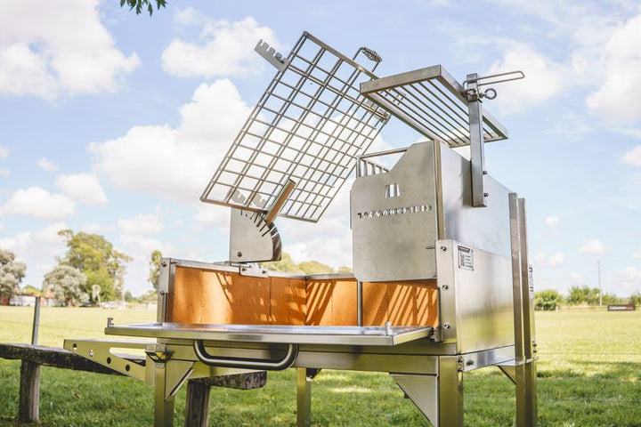 Tagwood Santa Maria Style Clamp Grill with Firebox