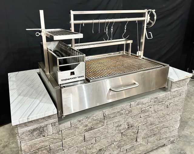Tagwood XL Built-In Santa Maria Style Grill